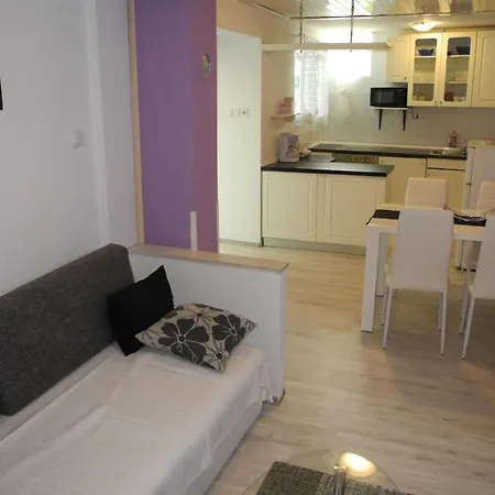 Fuer 3 Personen Mit Terrasse By Interhome *